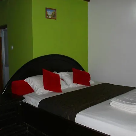 Hill Paradise Guest house *