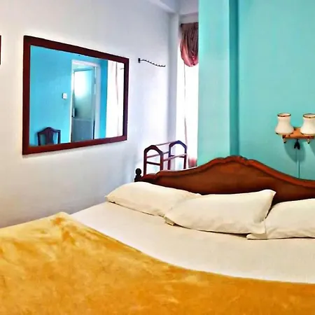 Hill Paradise Guest house *