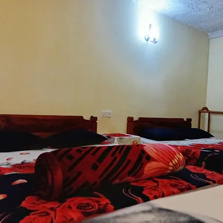 Silonya Forest Edge Hostel *