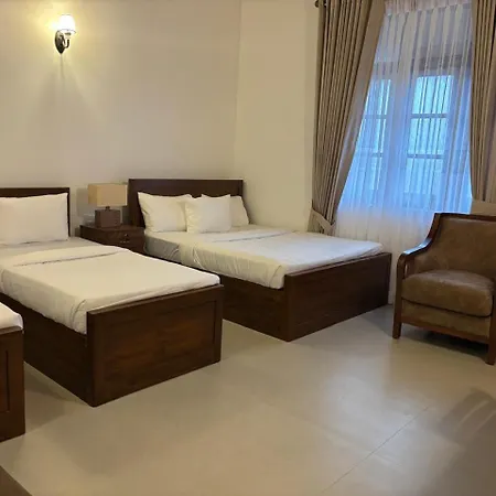Collingwood Queen - Boutique Bed & Breakfast