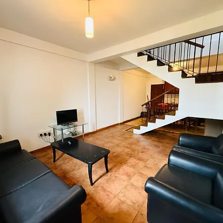 Ranmin B15-2 Apartment *