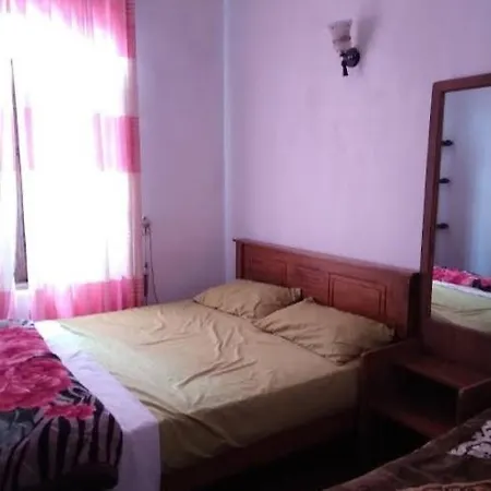 La Rose Geust House Homestay *
