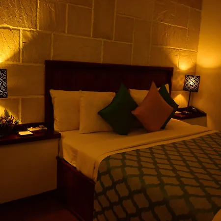 Hotel Unique 3*