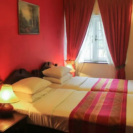 Glendower Hotel
