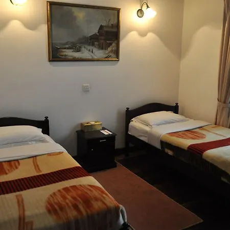 Guest house Cocoon Hills 4*