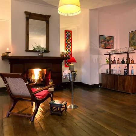 Villa Scottish Planter Bungalow- Thema Collection *