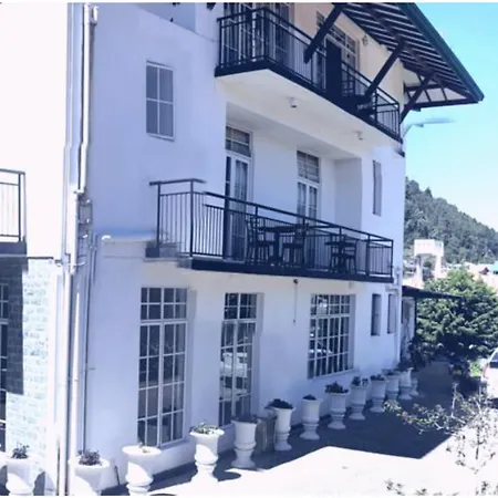 Hotel La Cottage Boutique Hotel & Restaurant Nuwara Eliya