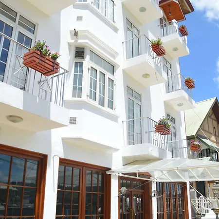 Royal Hills Nuwara Eliya