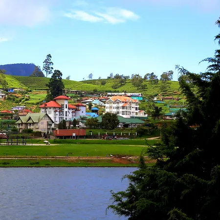 Royal Hills Nuwara Eliya 3*