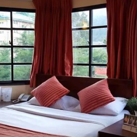 42 Hotel Nuwara Eliya