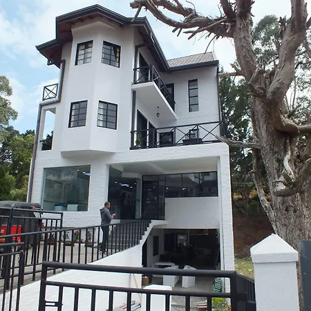42 3* Nuwara Eliya