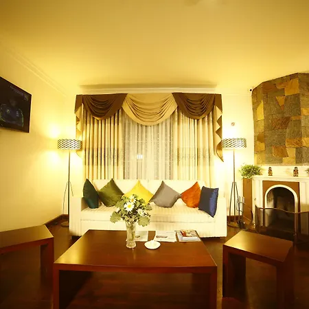 Hotel Blue Meadows Nuwaraeliya Nuwara Eliya
