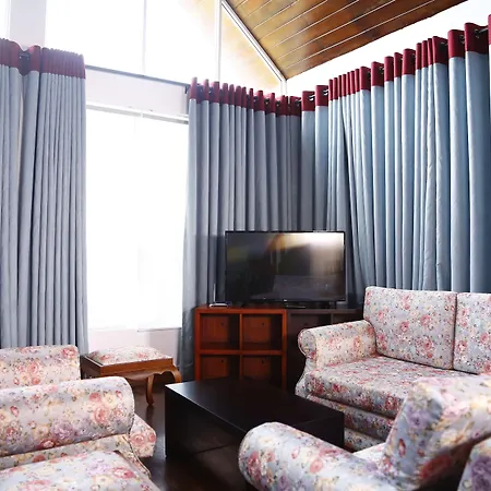 Hotel Blue Meadows Nuwaraeliya 3*