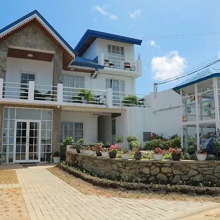 Blue Meadows Nuwaraeliya 3*