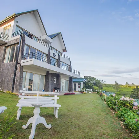 Villa Serenus Boutique