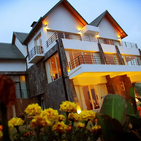 Serenus Boutique Villa *
