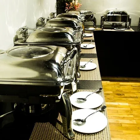 Horton Towers And Hotel Nuwara Eliya