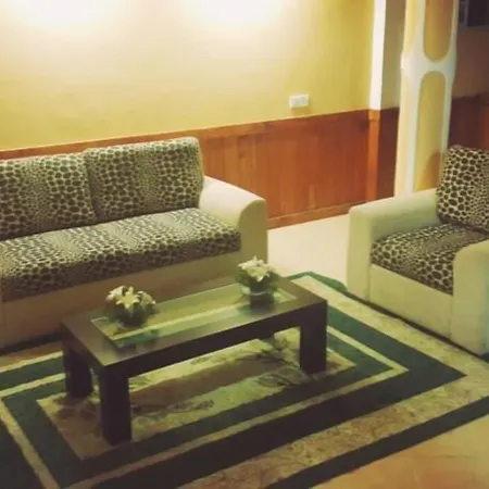The Queensburry Hotel 4*