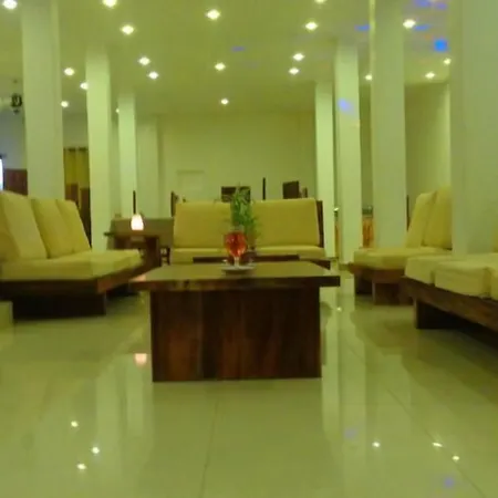 The Queensburry Hotel 4*