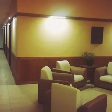 The Queensburry 4*