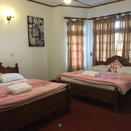New Royal Mount * Nuwara Eliya