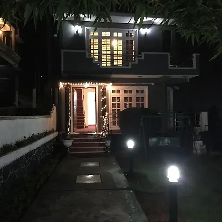 New Royal Mount Homestay *