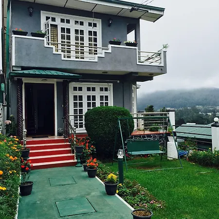 New Royal Mount Homestay *