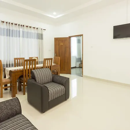 Hotel Grand Camellia 2*
