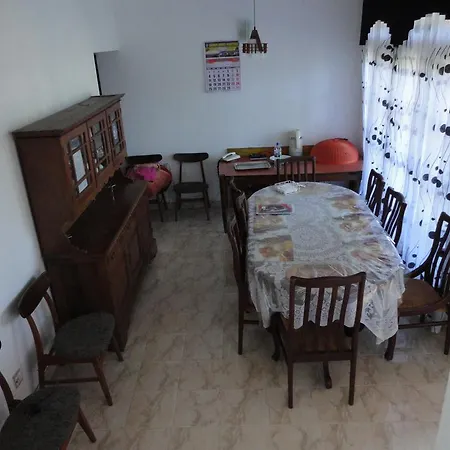 Guest house Hill Crest Residency Nuwara Eliya