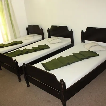 Green Savanna Holiday Bungalow