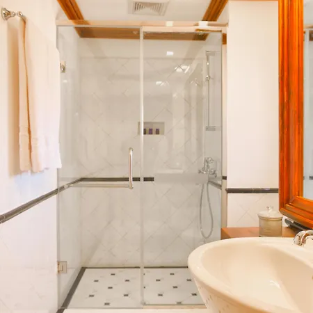 Jetwing Oatlands Guest house 4*