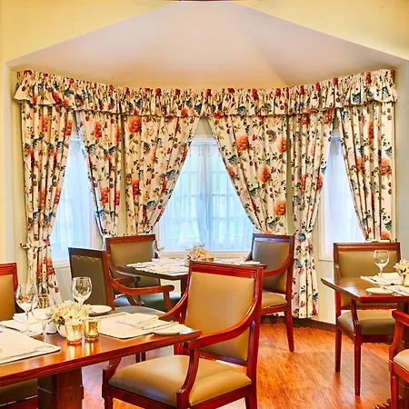 Jetwing Oatlands 4*