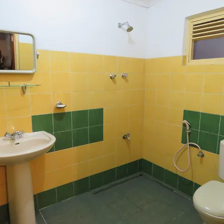 Carnation Rest Guest house Nuwara Eliya