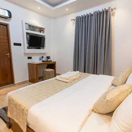 Twin Red - Luxury With Mountain View *