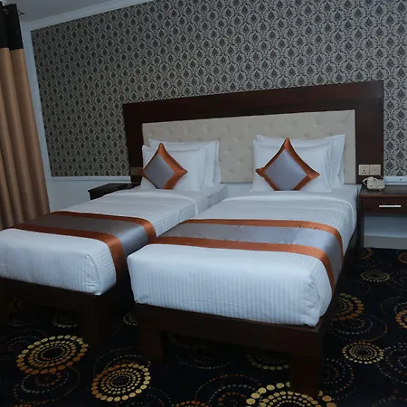 Hotel Galaxy Grand 3*
