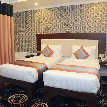 Hotel Galaxy Grand 3*