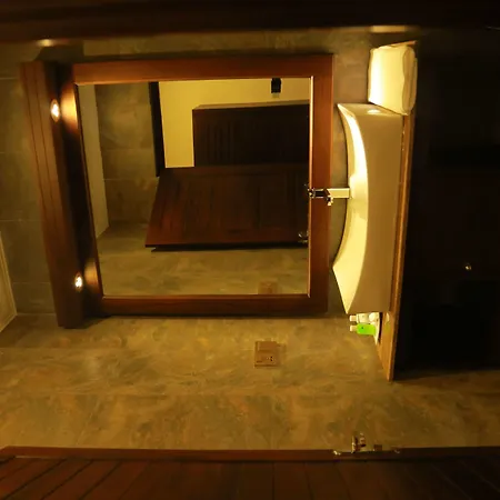Hotel Galaxy Grand Nuwara Eliya