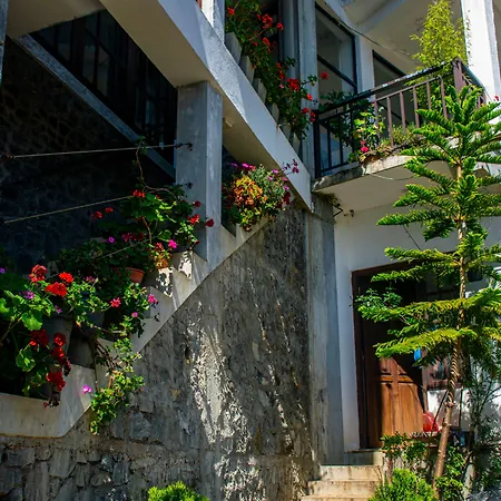 Manudi Glenfallsedge Rest 3* Nuwara Eliya