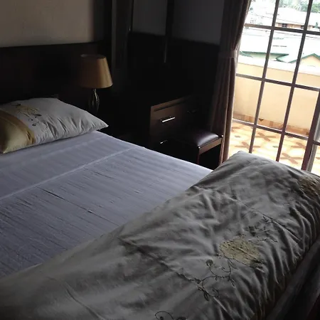 Richmond Inn 2*