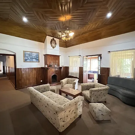 Hotel Tea Bush Nuwara Eliya