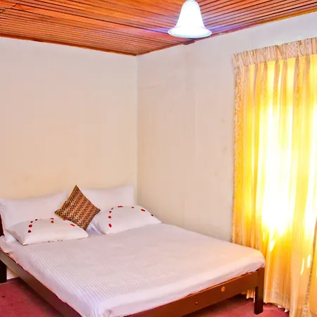 Chelthnam Hotel Nuwara Eliya