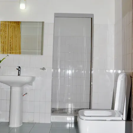 Chelthnam Hotel 2*