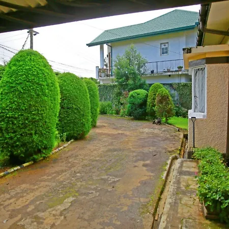 Villa Hillsborough *