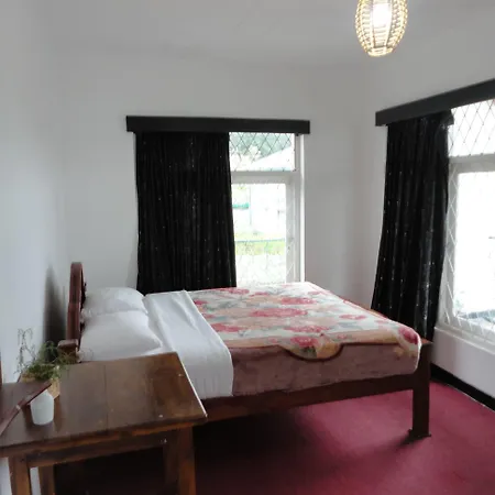 Sapu's Mountain Breeze Guest house *