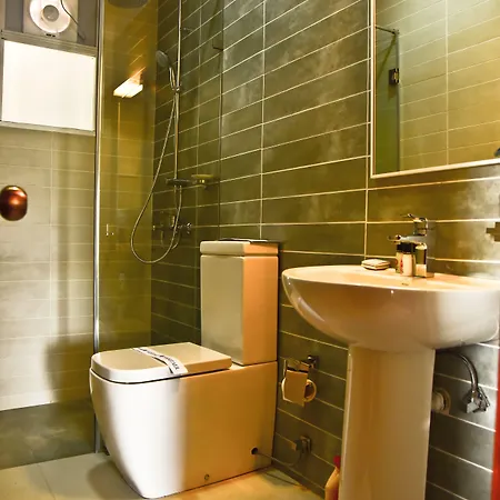 Emirates Luxury Apartment *