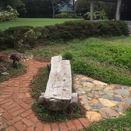 Ferncliff Guest house 4*