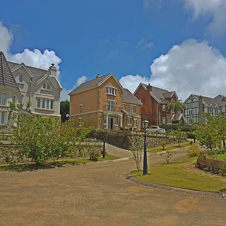 Cheltenham - Little England *