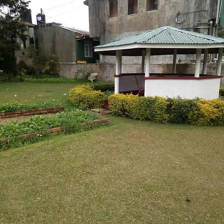 Hotel Royal Garden Nuwara Eliya
