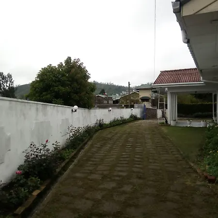 Hotel Royal Garden Nuwara Eliya