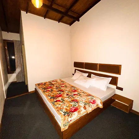 Little England Hotel